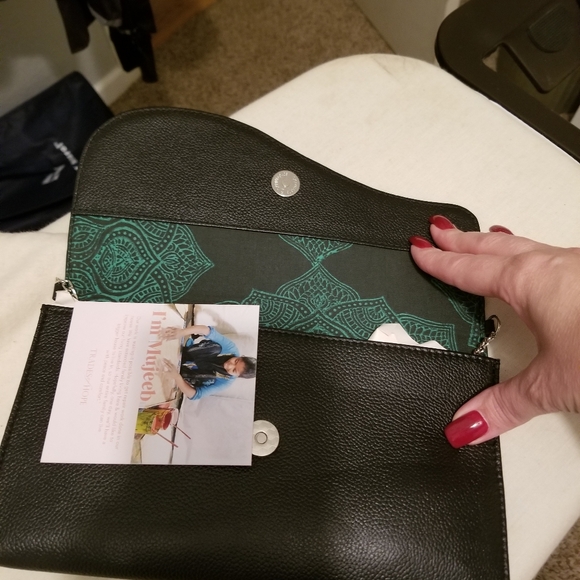 Clutch - Picture 6 of 9